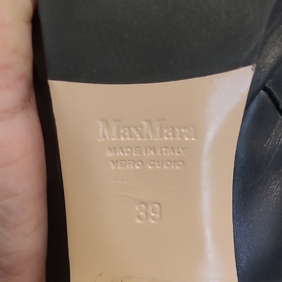 MaxMara Black Over the Knee Boots Sz 39. Almost New! - Picture 4 of 8